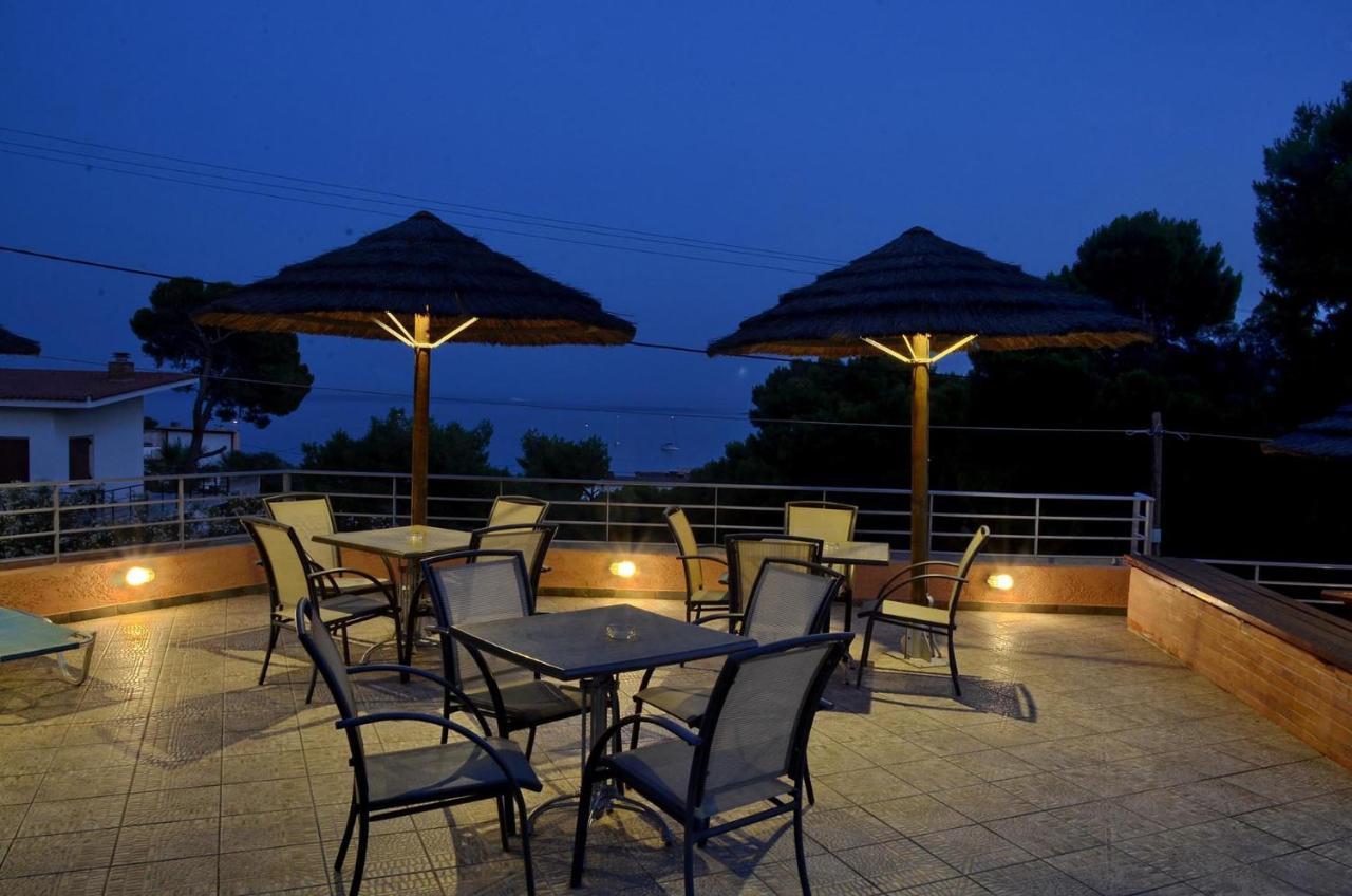 Hotel Magda Agia Marina  Экстерьер фото